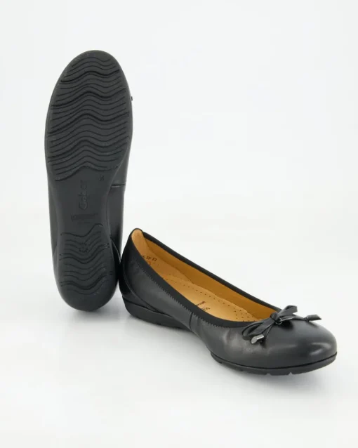 04.164.27 Ballerinas in Schwarz