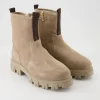 Clara Stiefel in Beige