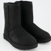 Classic Short Winterschuhe in Schwarz