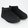 Classic Ultra Mini Winterschuhe in Schwarz
