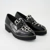 Elena Slipper in Schwarz