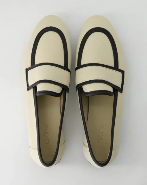 Fannhy Slipper in Beige