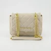 Flap Bag Ocarina Handtasche in Beige