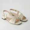G168 Sandalen in Beige