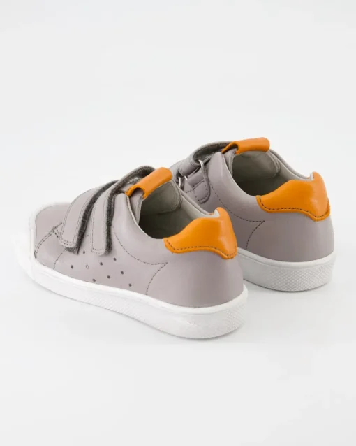 G2130316-15 Sneaker in Grau