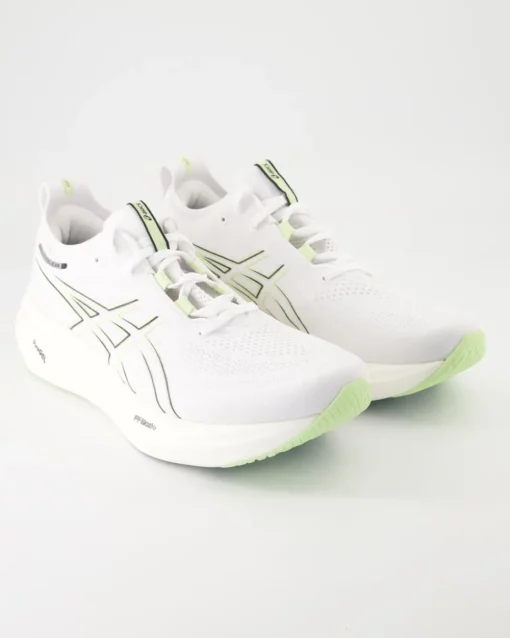 GEL-Nimbus 26 Sportschuhe in Weiß