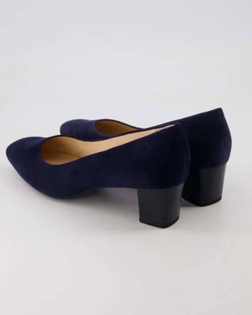 Ghana Pumps in Blau