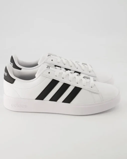 Grand Court Sneaker in Weiß