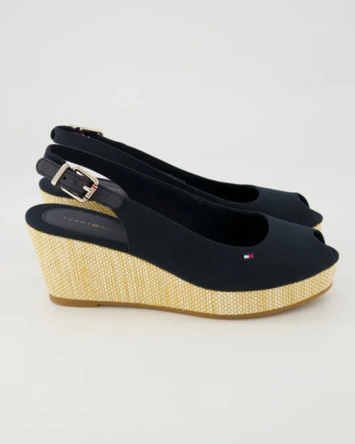 Iconic Elba Sling Back Wedges in Blau
