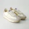 Jogger32 Sneaker in Beige