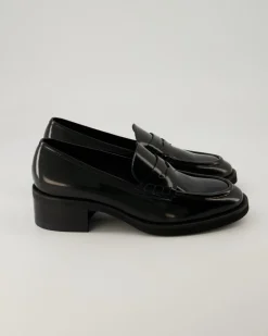 K106M Slipper in Schwarz