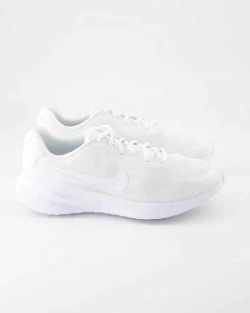 Revolution 7 Sportschuhe in Weiß