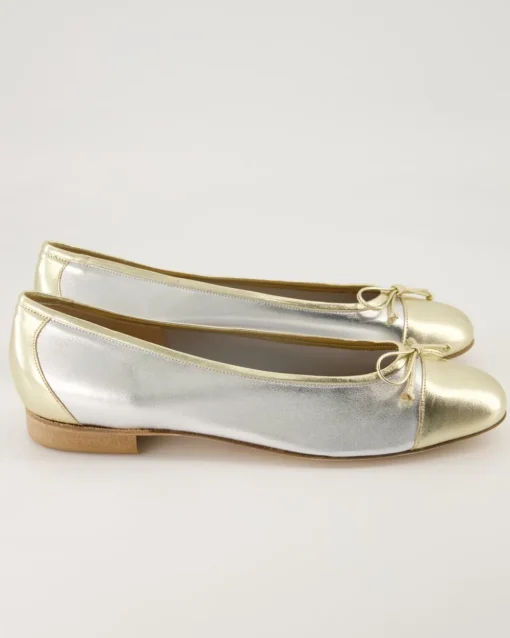 Roon Ballerinas in Gold