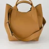 Shopper Essential Handtasche in Braun