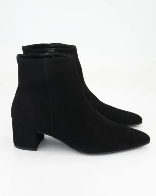 81047020100 Stiefeletten in Schwarz