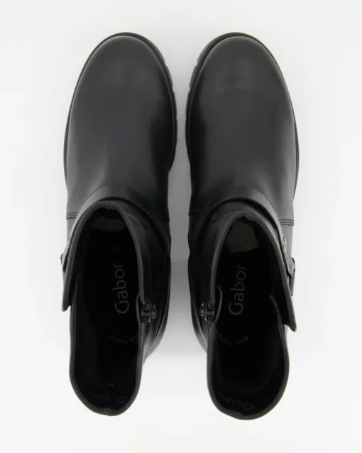 51.713.27 Stiefeletten in Schwarz