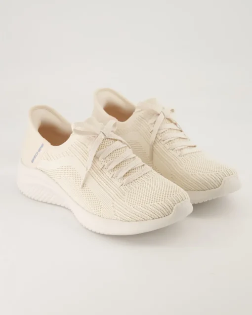 Ultra Flex 3.0 - Brilliant Pat Sneaker in Beige
