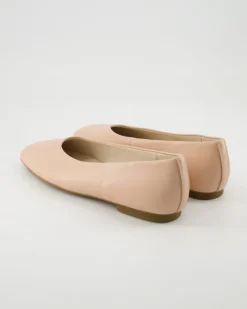 64.140.22 Ballerinas in Beige