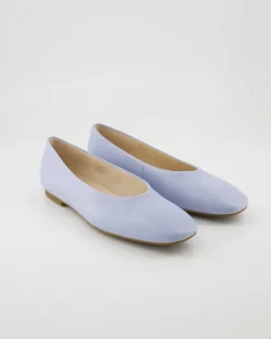 64.140.28 Ballerinas in Blau