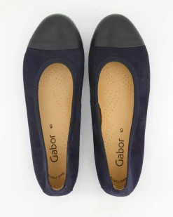 64.126.16 Ballerinas in Blau