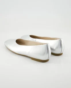 64.140.61 Ballerinas in Silber