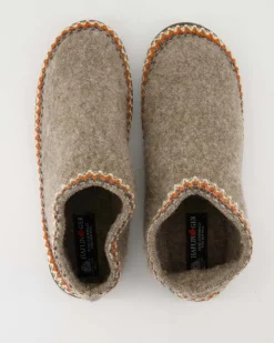 631064 Hausschuhe in Beige