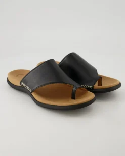 03.700.27 Pantoletten in Schwarz