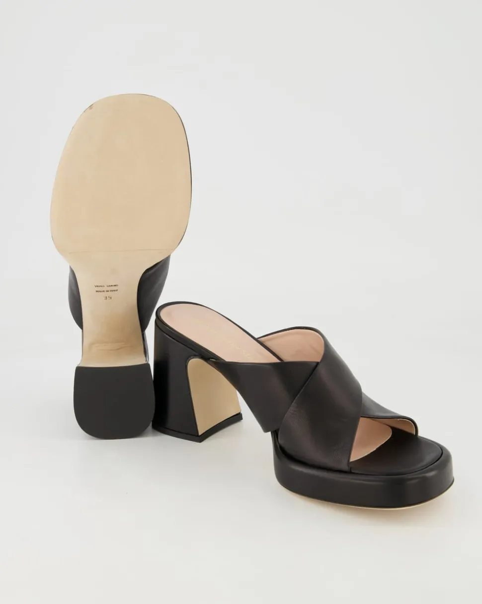 6101 Pantoletten in Schwarz