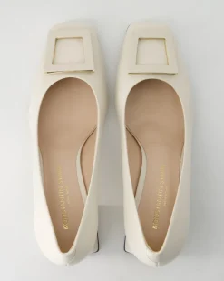 6561 Pumps in Beige