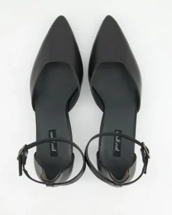 3820 Pumps in Schwarz