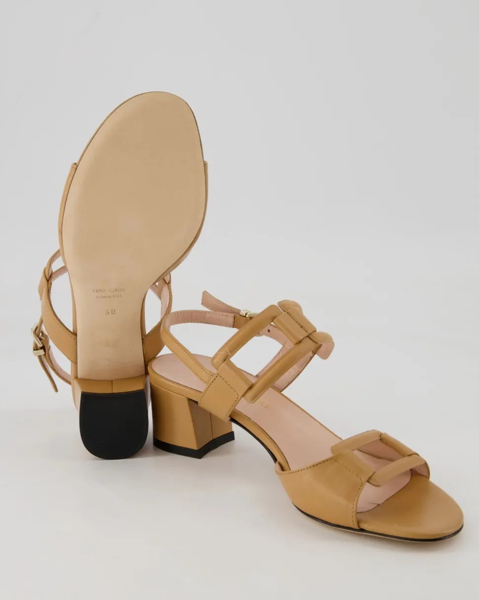 3390 Sandalen in Beige