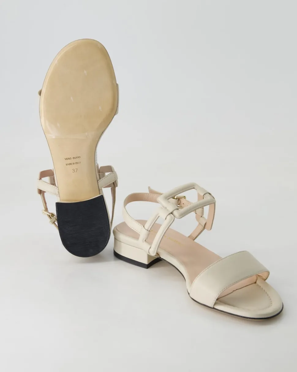 3184 Sandalen in Beige