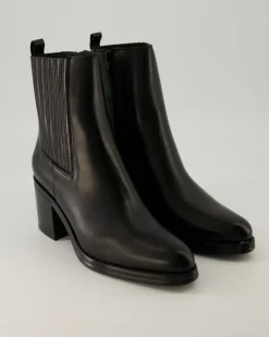 2403-17-05 Stiefeletten in Schwarz