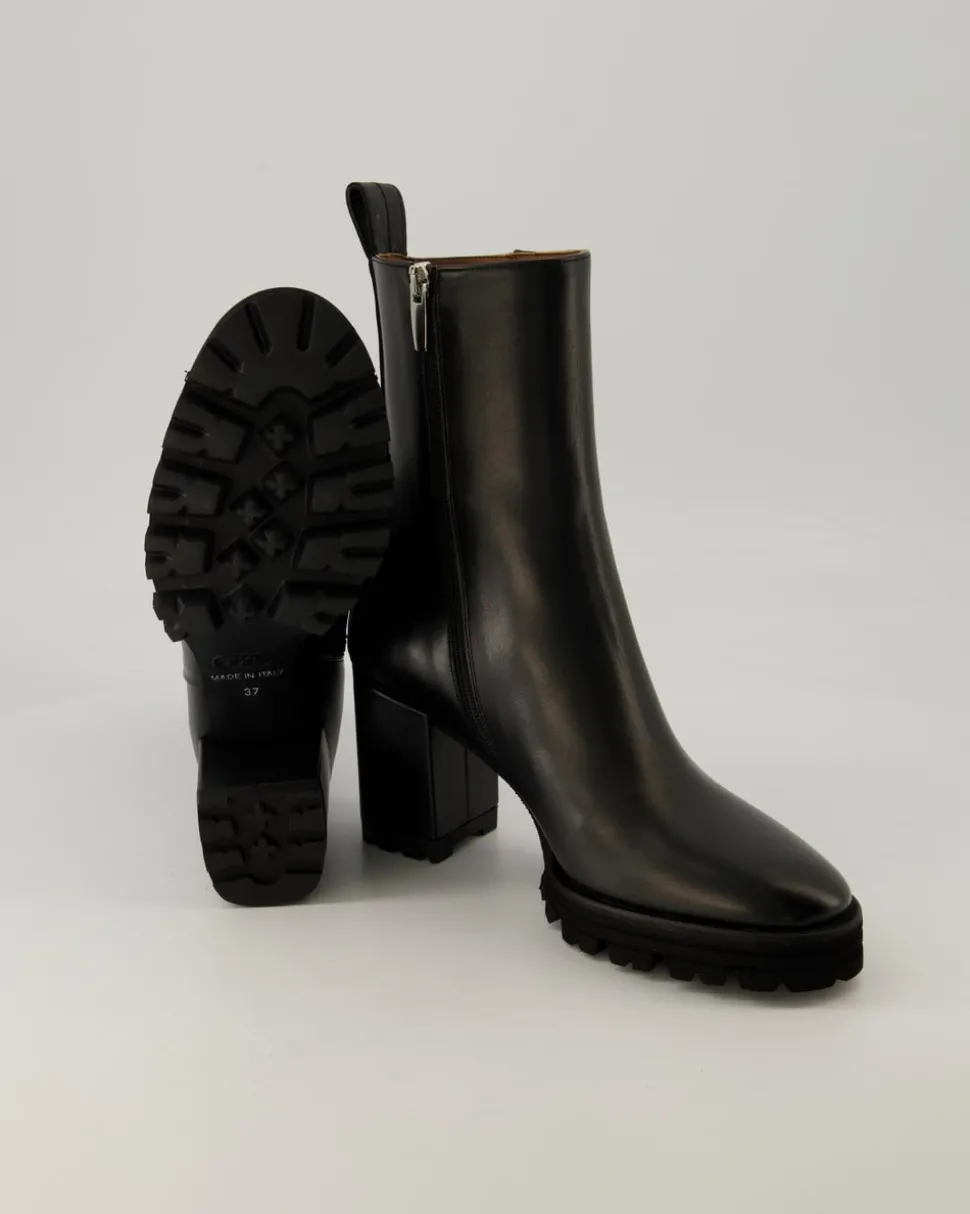 7214 Stiefeletten in Schwarz