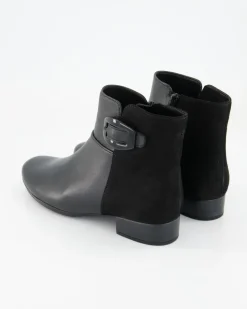 52.714.67 Stiefeletten in Schwarz