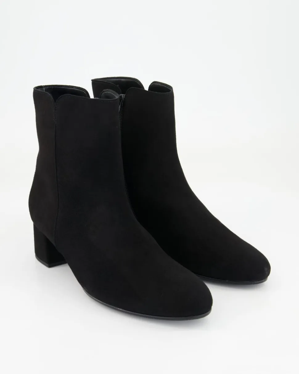 55.680.17 Stiefeletten in Schwarz