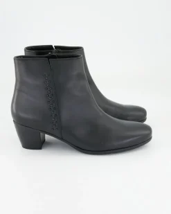 55.524.27 Stiefeletten in Schwarz