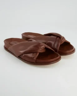 B412 Pantoletten in Braun