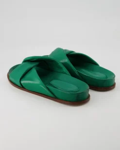 B412 Pantoletten in Grün