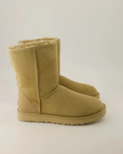 Classic Short II Winterschuhe in Beige