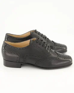 D122M Schnürschuhe in Schwarz