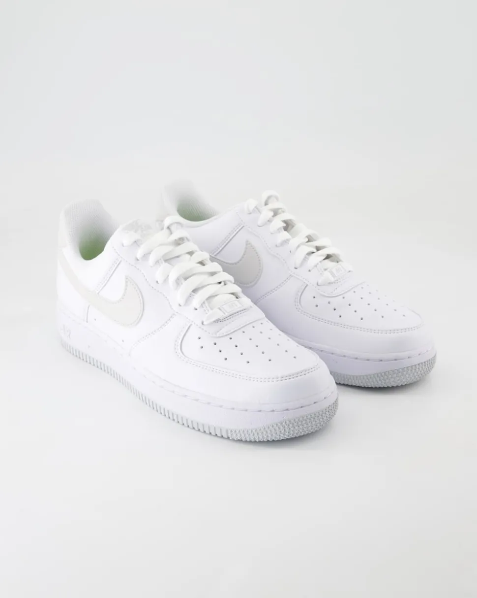 DV3808-104 Sneaker in Weiß