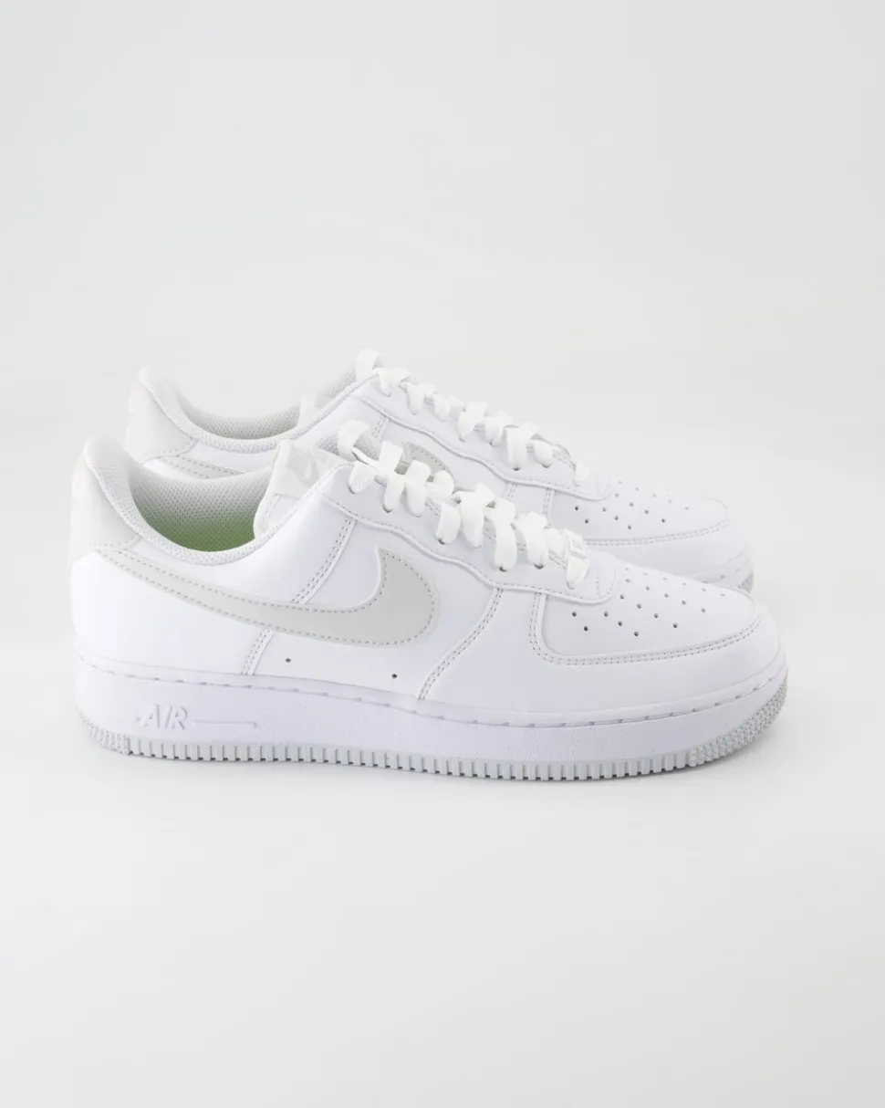 DV3808-104 Sneaker in Weiß