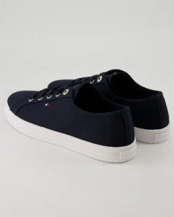 Essential Sneaker in Blau