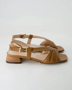 G168 Sandalen in Braun