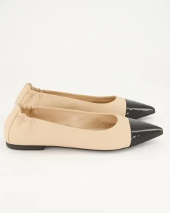 Greta Ballerinas in Beige