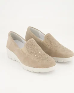 Judith Slipper in Beige
