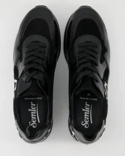 Lilly Schnürschuhe in Schwarz