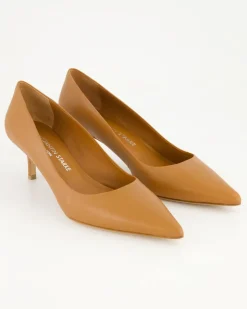 M0205 Pumps in Braun