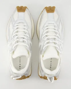 Maribella Runner Metallic Sneaker in Silber